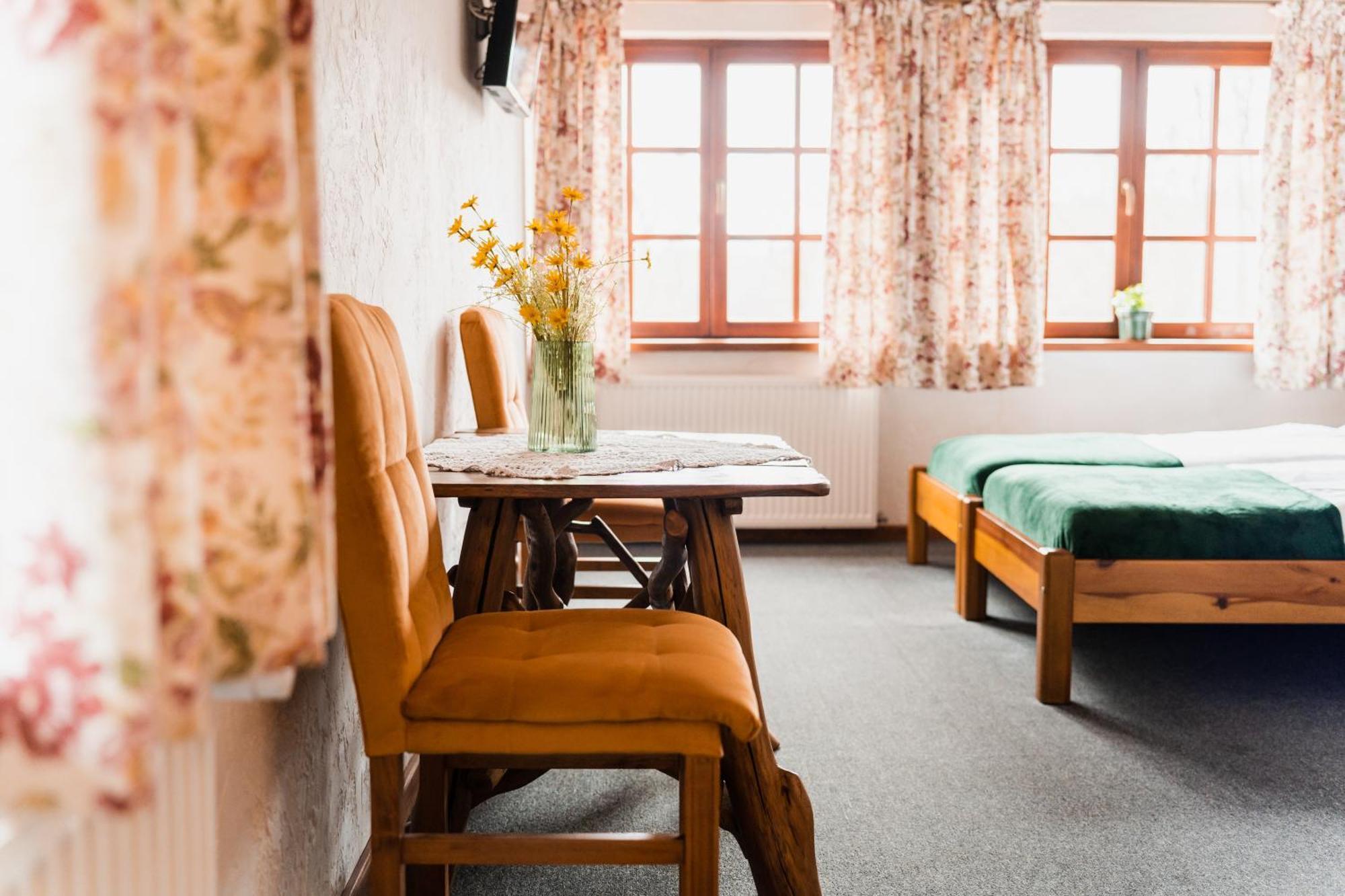 Karczma Zacisze Bed & Breakfast Krutyn Ngoại thất bức ảnh